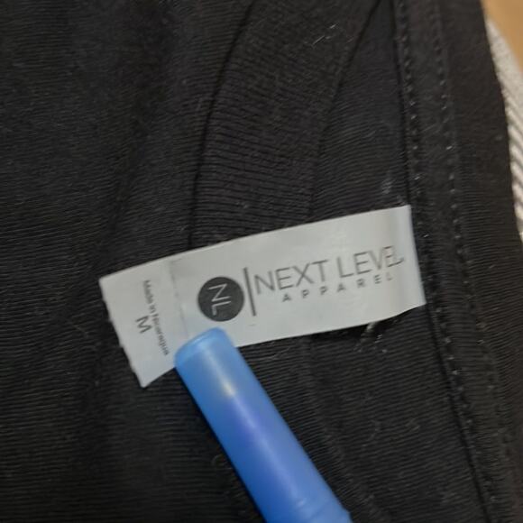 NEXT LEVEL APPAREL GRAPHIC TEE SIZE M - Picture 3 of 4